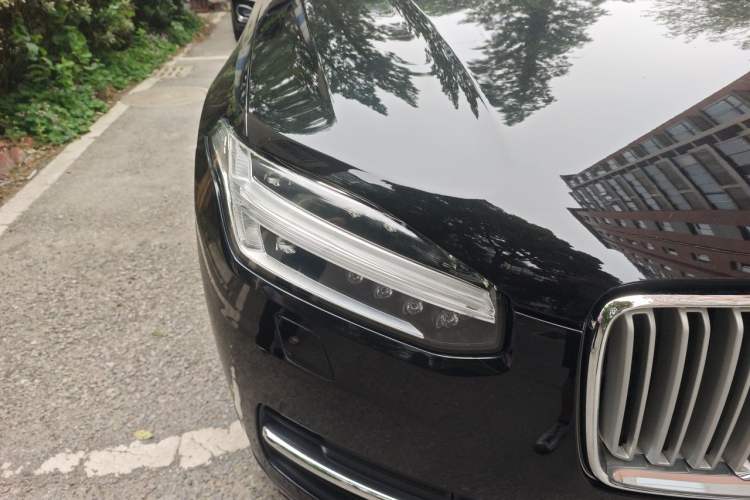 Used Volvo XC90 2015 T6 Zhiya Edition 7-seater Right Front Headlight