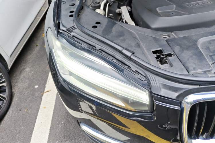 Used Volvo XC90 2015 T6 Zhiya Edition 7-seater Right Front Headlight