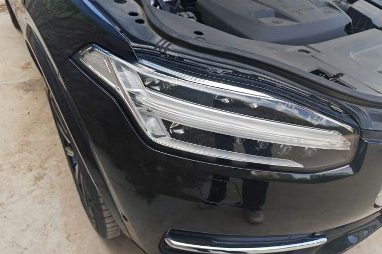 Used Volvo XC90 2015 T6 Prestige 7-Seater Right Front Headlight