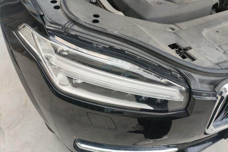 Used Volvo XC90 2015 T6 Zhiya Edition 7-seater Right Front Headlight