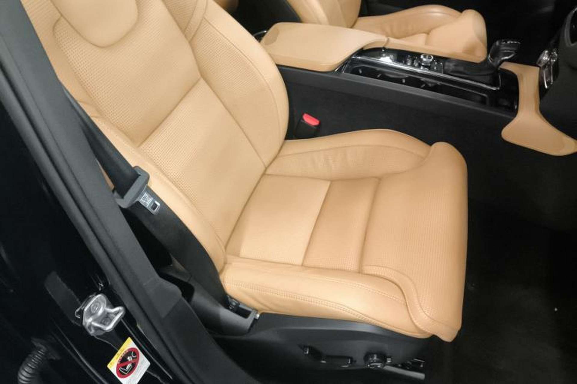 Used Volvo XC90 2015 T6 Prestige 7-Seater Right Front Seat