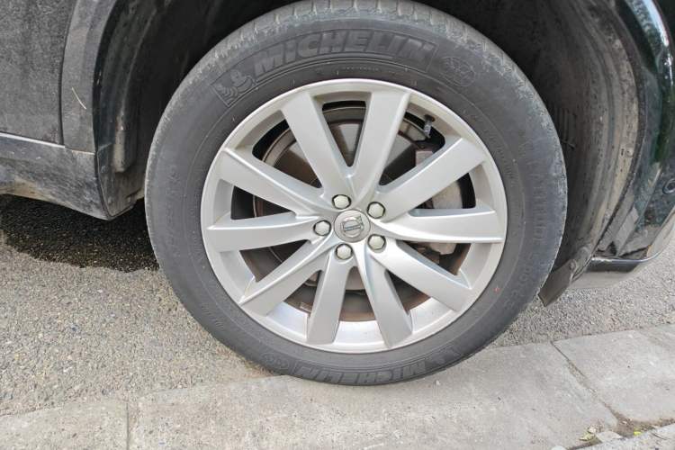Used Volvo XC90 2015 T6 Zhiya Edition 7-seater Right Front Wheel Hub