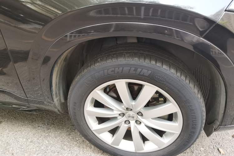 Used Volvo XC90 2015 T6 Zhiyi Edition 7-Seater Right Front Wheel Hub