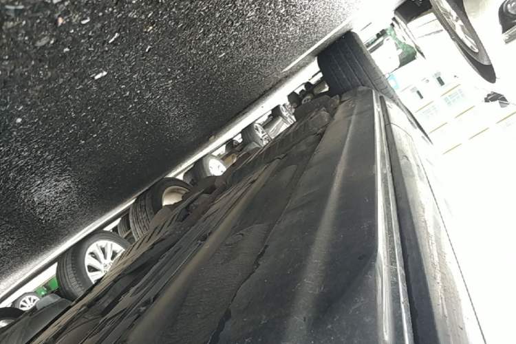Used Volvo XC90 2015 T6 Prestige 7-Seater Right Side Sill