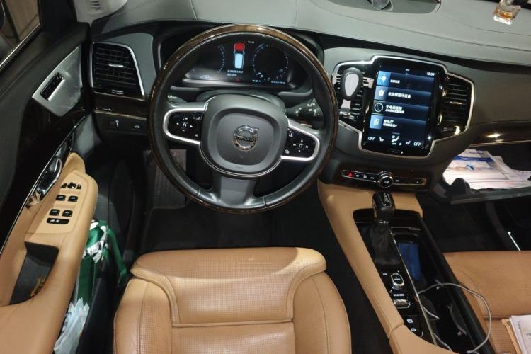 Used Volvo XC90 2015 T6 Prestige 7-Seater Steering Wheel