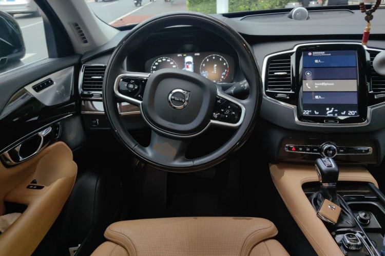 Used Volvo XC90 2015 T6 Prestige 7-Seater Steering Wheel