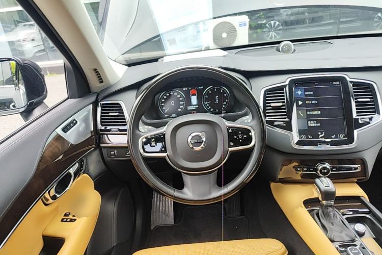 Used Volvo XC90 2015 T6 Prestige 7-Seater Steering Wheel