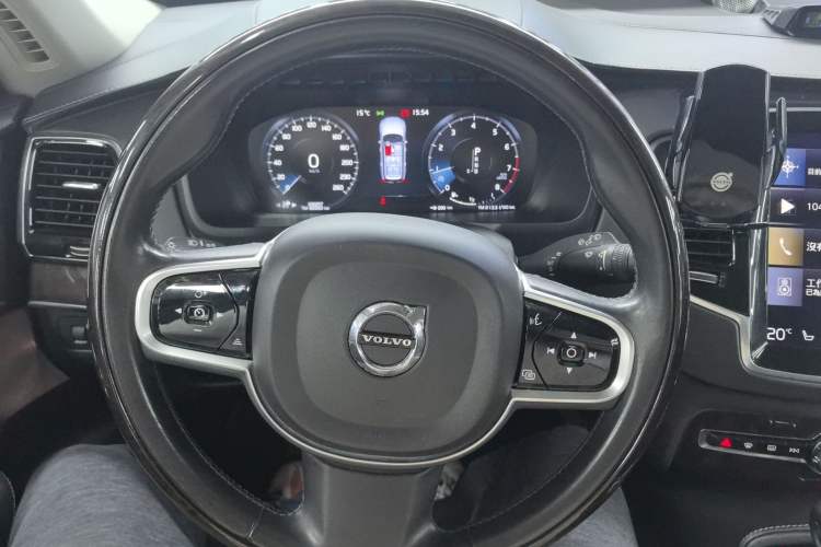 Used Volvo XC90 2015 T6 Prestige 7-Seater Steering Wheel