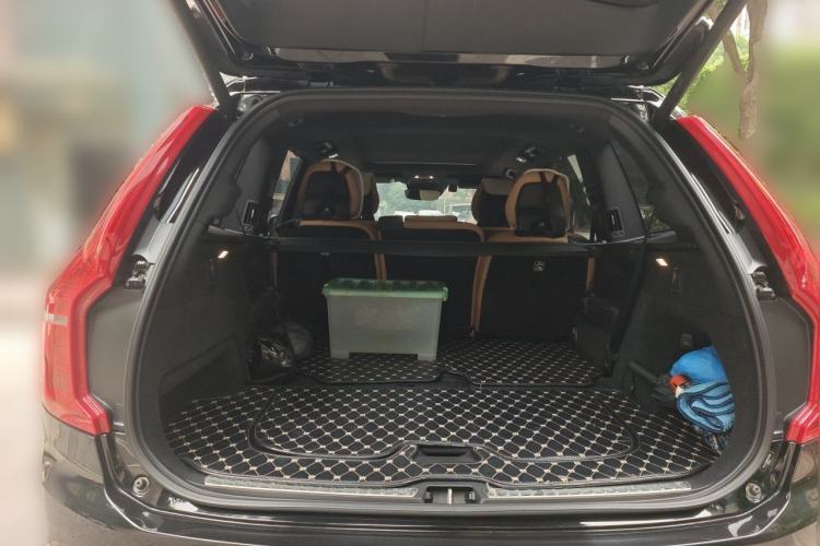 Used Volvo XC90 2015 T6 Zhiya Edition 7-seater Trunk