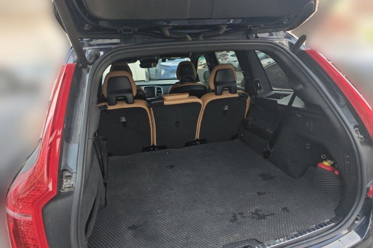 Used Volvo XC90 2015 T6 Prestige 7-Seater Trunk