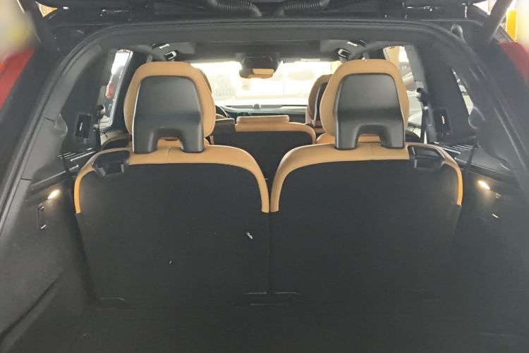 Used Volvo XC90 2015 T6 Prestige 7-Seater Trunk