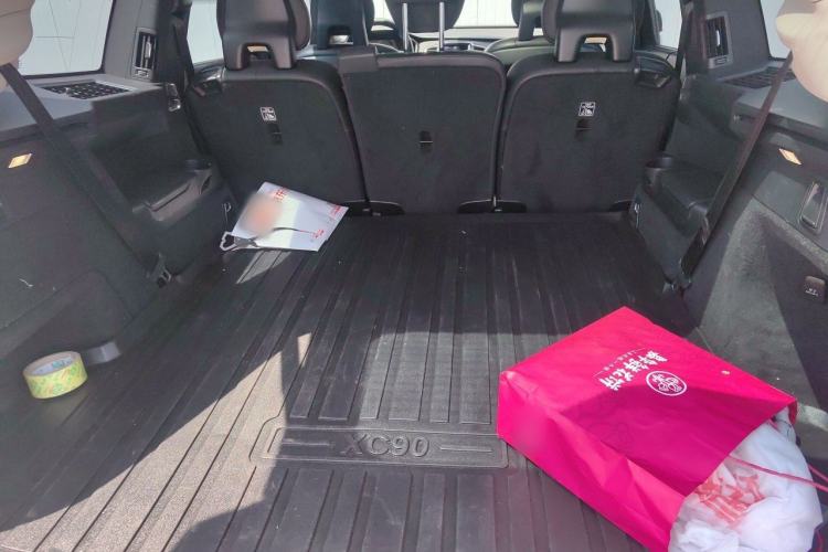 Used Volvo XC90 2015 T6 Zhiyi Edition 7-Seater Trunk