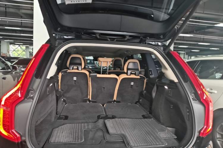 Used Volvo XC90 2015 T6 Zhiya Edition 7-seater Trunk