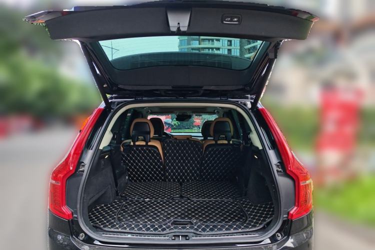 Used Volvo XC90 2015 T6 Zhiya Edition 7-seater Trunk
