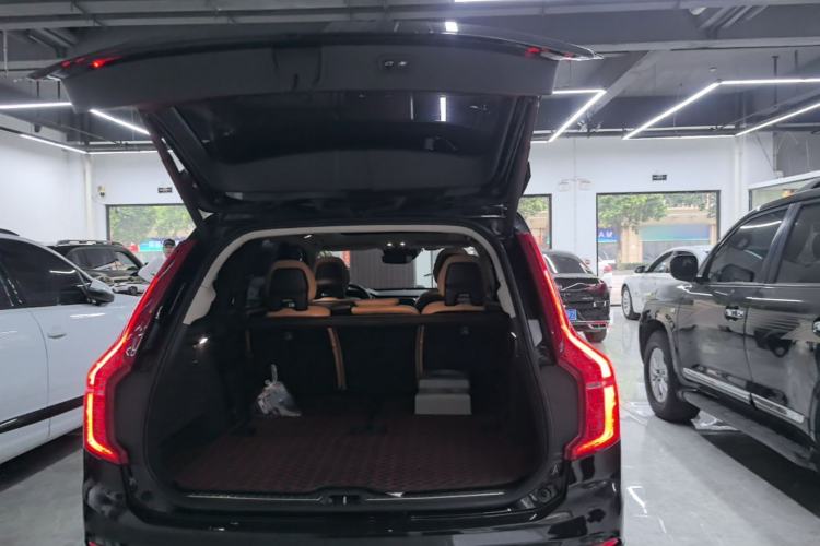 Used Volvo XC90 2015 T6 Zhiya Edition 7-seater Trunk