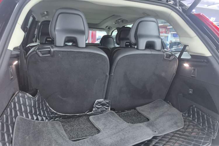 Used Volvo XC90 2015 T6 Prestige 7-Seater Trunk