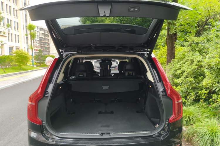 Used Volvo XC90 2015 T6 Zhiyi Edition 7-Seater Trunk