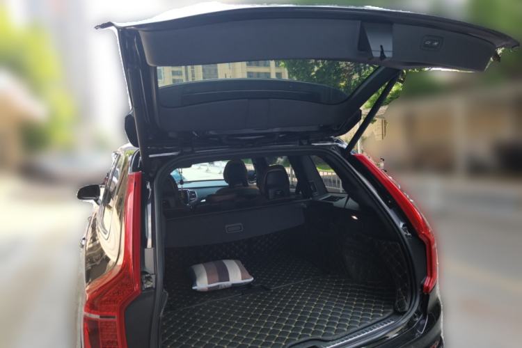Used Volvo XC90 2015 T6 Zhiyi Edition 7-Seater Trunk