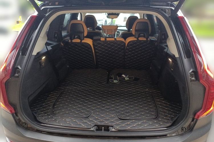 Used Volvo XC90 2015 T6 Zhiyi Edition 7-Seater Trunk