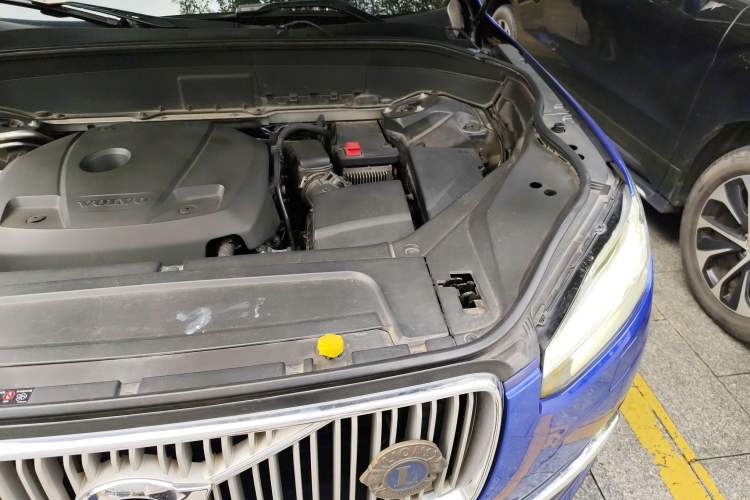 Used Volvo XC90 2015 T6 Zhiya Edition 7-seater Engine Bay Left