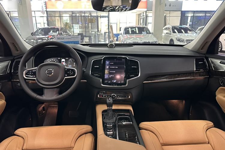 Used Volvo XC90 2015 T6 Luxury Edition 5-seater Interior 12