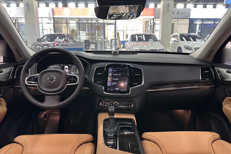 Used Volvo XC90 2015 T6 Luxury Edition 5-seater Interior 13