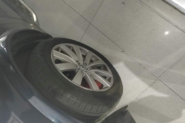 Used Volvo XC90 2015 T6 Zhiya Edition 7-seater Left Front Wheel Hub