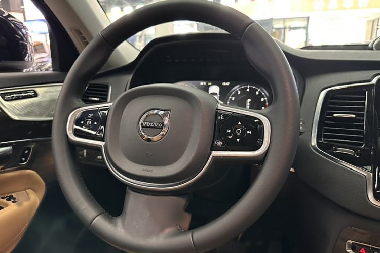 Used Volvo XC90 2015 T6 Luxury Edition 5-seater Steering Wheel