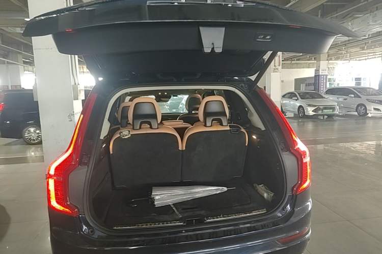 Used Volvo XC90 2015 T6 Zhiya Edition 7-seater Trunk