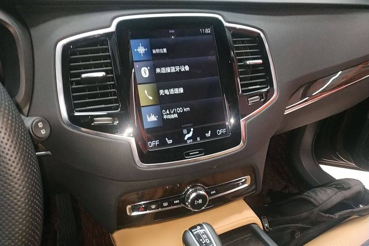 Used Volvo XC90 2015 T6 Zhiya Edition 7-seater Audio And AC Panel