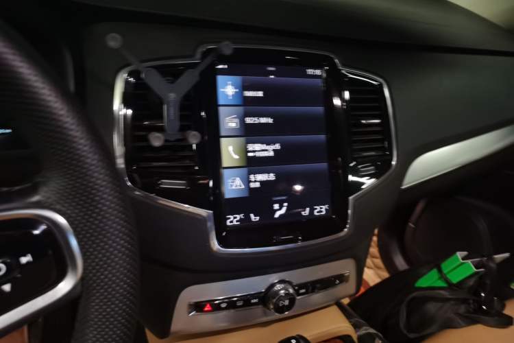 Used Volvo XC90 2015 T6 Zhiyi Edition 7-Seater Audio And AC Panel