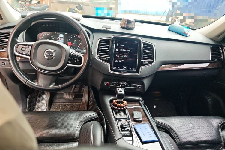 Used Volvo XC90 2015 T6 Zhiya Edition 7-seater Center Console
