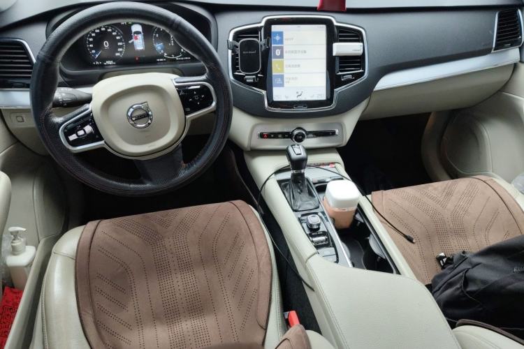 Used Volvo XC90 2015 T6 Zhiyi Edition 5-seater Center Console
