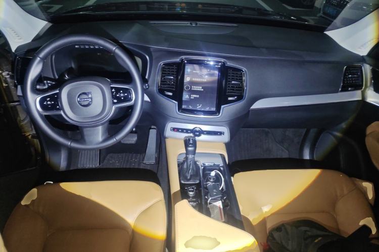 Used Volvo XC90 2015 T6 Zhiyi Edition 5-seater Center Console
