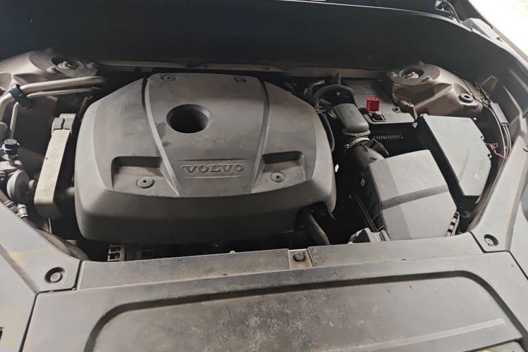 Used Volvo XC90 2015 T6 Zhiya Edition 7-seater Engine Bay