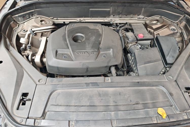 Used Volvo XC90 2015 T6 Zhiya Edition 7-seater Engine Bay