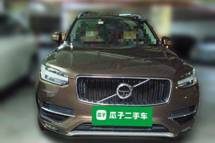 Used Volvo XC90  Front