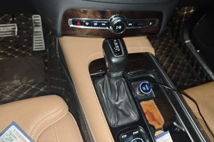 Used Volvo XC90 2015 T6 Zhiya Edition 7-seater Gear Lever