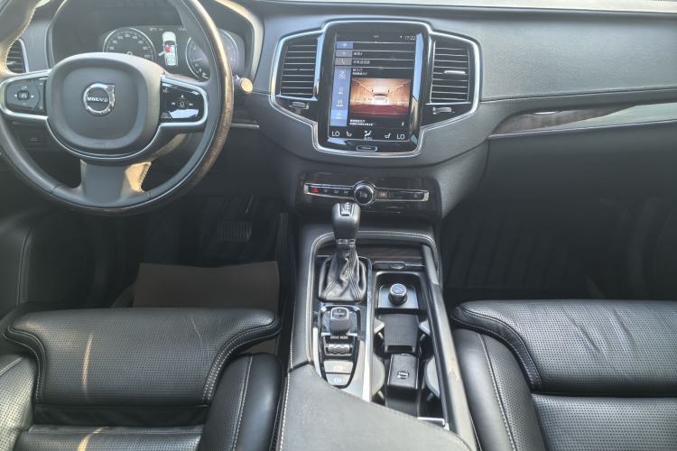 Used Volvo XC90 2015 T6 Prestige 7-Seater Interior 13