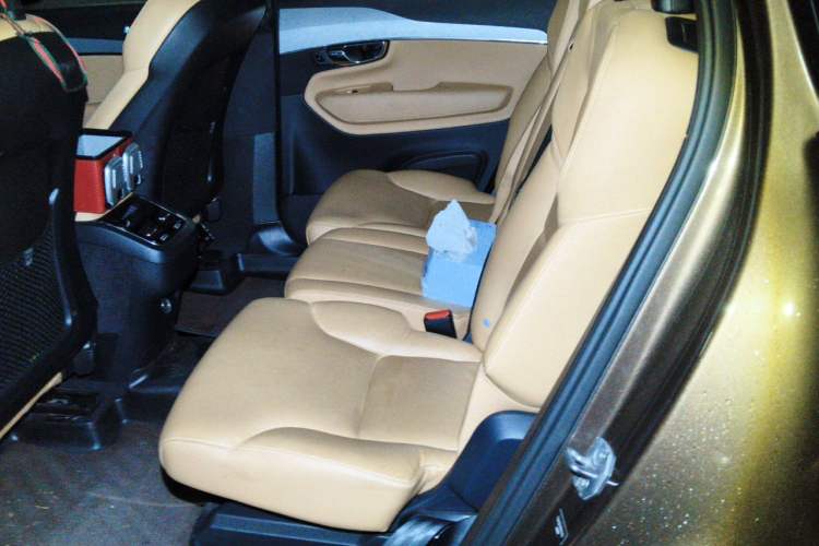 Used Volvo XC90  Left Rear Seat