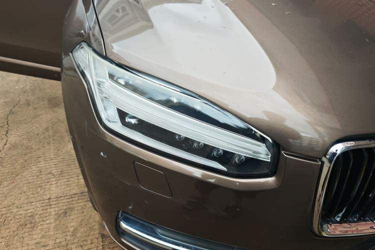 Used Volvo XC90 2015 T6 Zhiya Edition 7-seater Right Front Headlight
