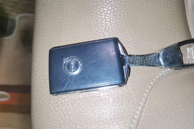 Used Volvo XC90 2015 T6 Zhiyi Edition 7-Seater Vehicle Key