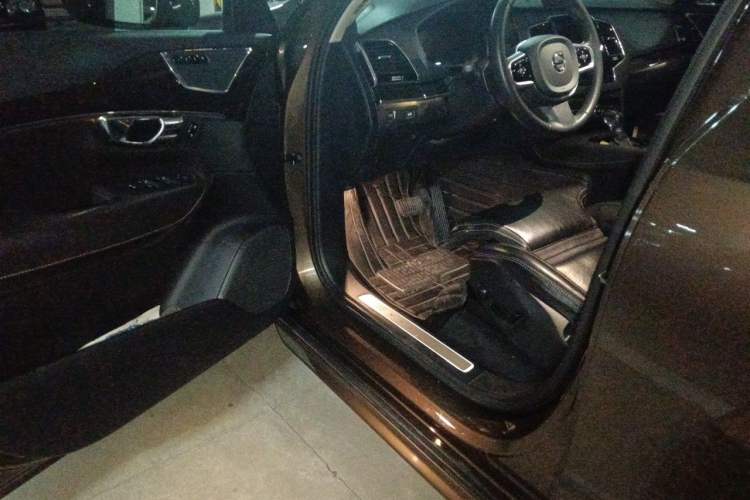 Used Volvo XC90 2015 T6 Zhiya Edition 7-seater Driver Seat