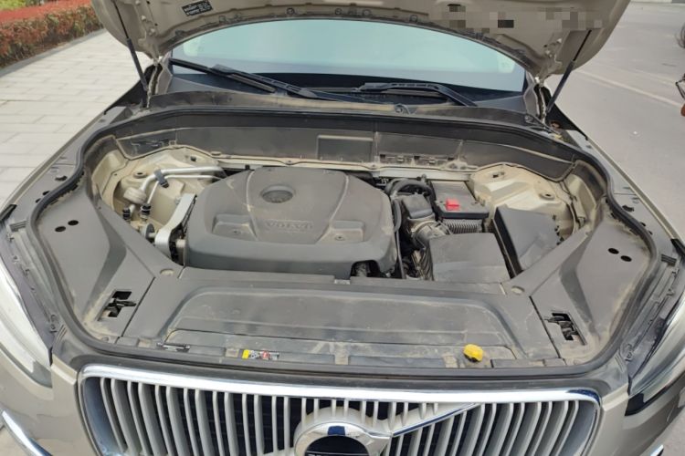 Used Volvo XC90 2015 T6 Zhiyi Edition 7-Seater Engine Bay