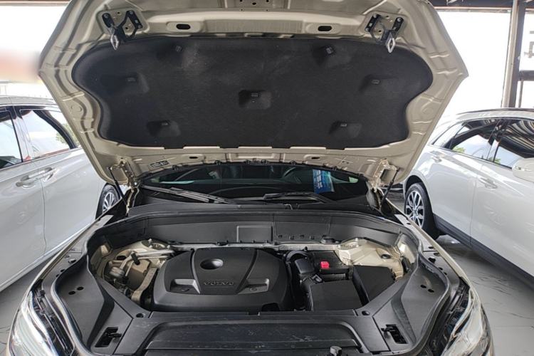 Used Volvo XC90 2015 T6 Luxury Edition 5-seater Engine Bay