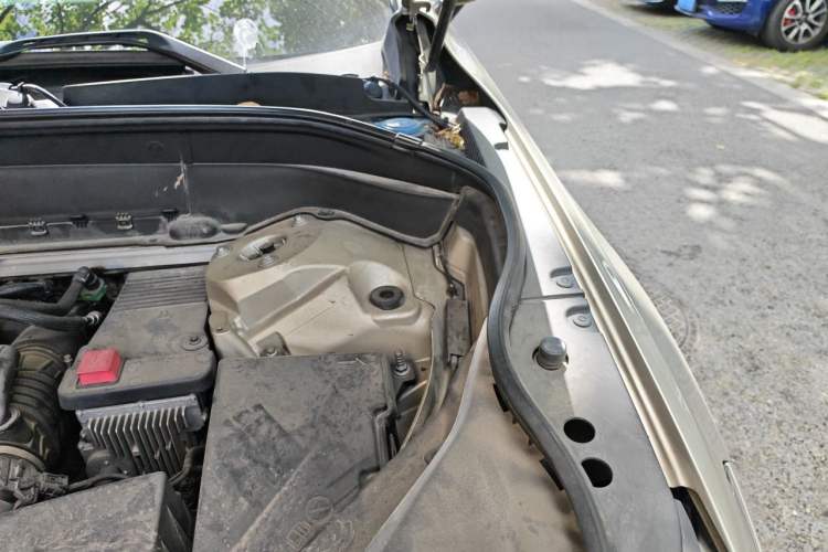 Used Volvo XC90 2015 T6 Zhiyi Edition 7-Seater Engine Bay Left