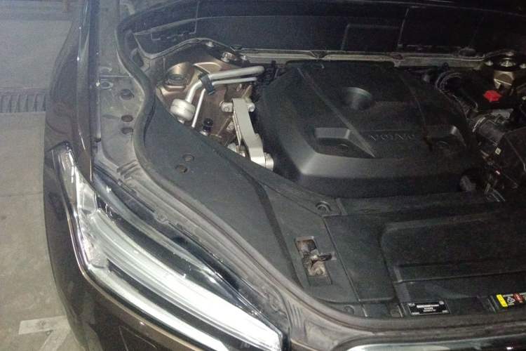 Used Volvo XC90 2015 T6 Zhiya Edition 7-seater Engine Bay Right