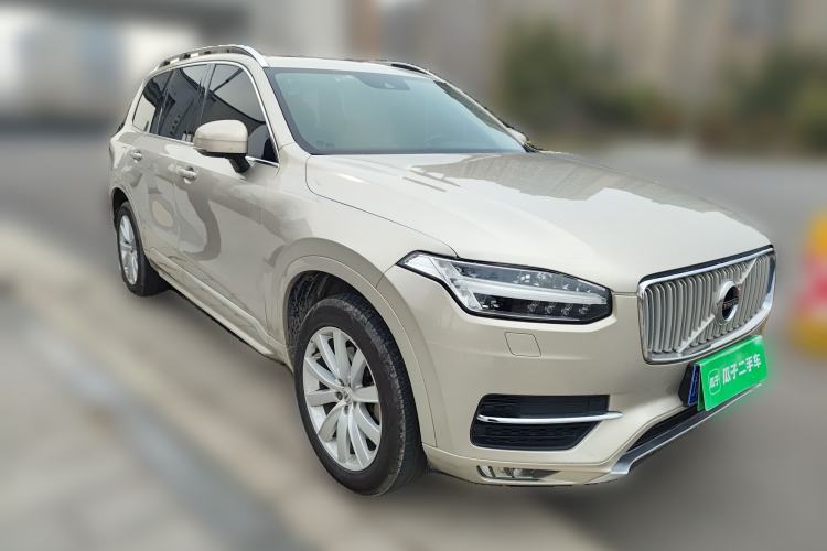 Used Volvo XC90 2015 T6 Zhiyi Edition 7-Seater Front Right 45 Deg