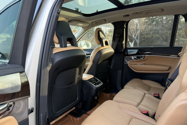 Used Volvo XC90 2015 T6 Prestige 7-Seater Interior 4