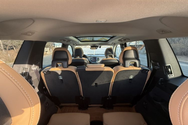 Used Volvo XC90 2015 T6 Prestige 7-Seater Interior 5